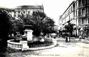 Oran - Place de la Republique et la Fontaine Aucour